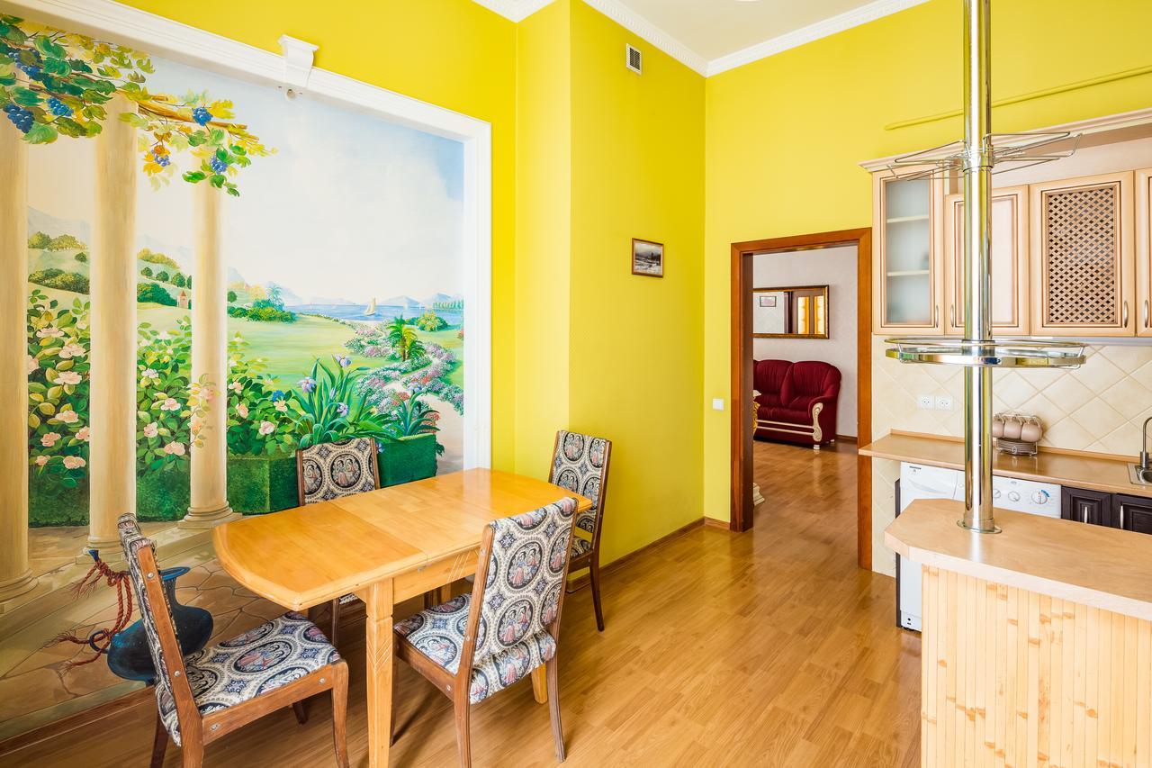 2 Virmens'Ka Apartment Lviv Exterior foto