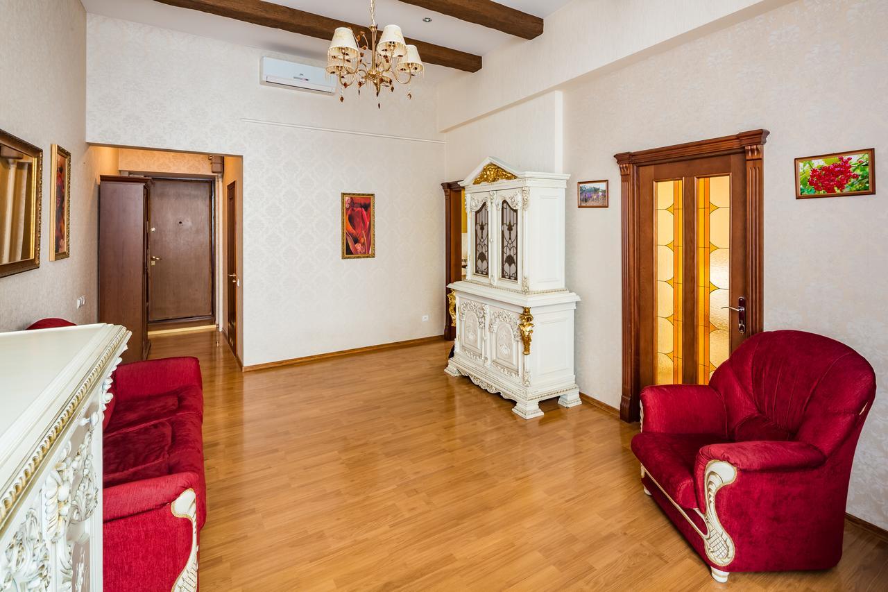 2 Virmens'Ka Apartment Lviv Exterior foto