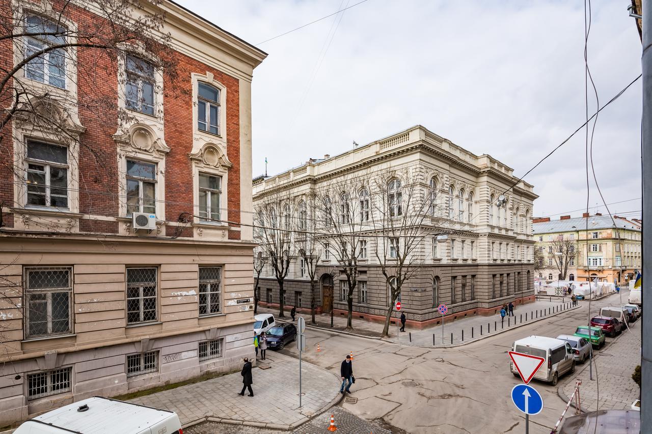 2 Virmens'Ka Apartment Lviv Exterior foto